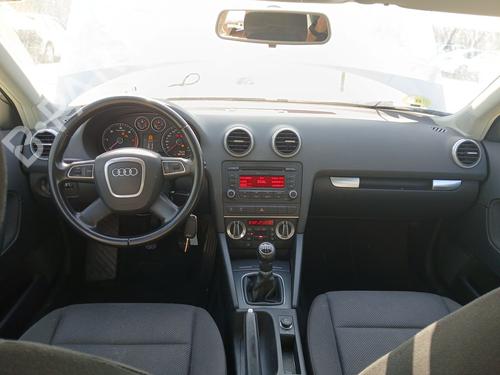 Used Dashboard Dashboard AUDI A3 Sportback (8PA) 1.6 TDI (105 hp) 34693668 34693668