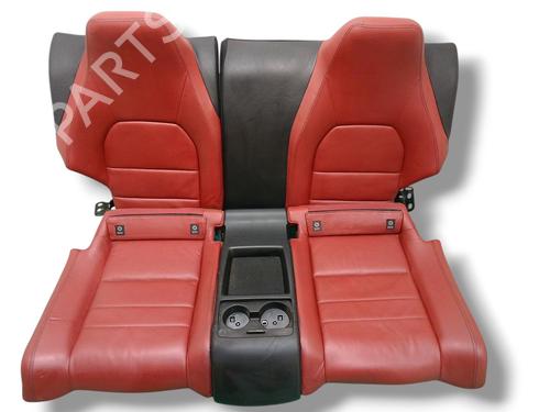 Asientos traseiros Asientos traseiros MERCEDES-BENZ C-CLASS Coupe (C204) C 250 CDI (204.303) (204 hp) 37173876 37173876