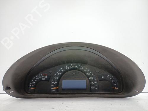 Used Instrument cluster Instrument cluster MERCEDES-BENZ C-CLASS (W203) C 180 (203.035) (129 hp) 33934240 33934240