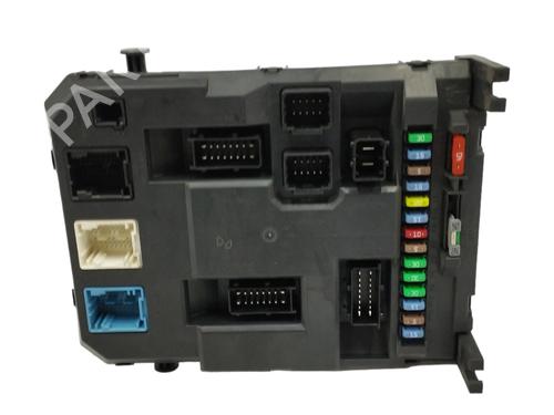 Used Fuse box CITROËN C3 Picasso (SH_) 1.6 HDI 90 (92 hp) 17624605