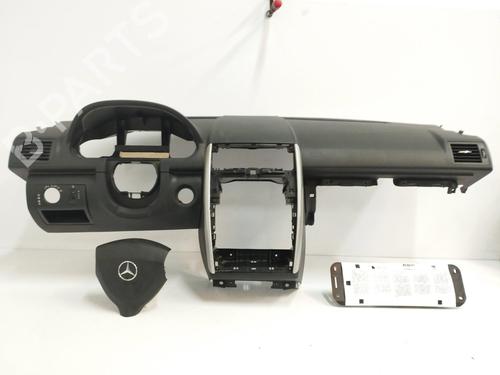 Used Dashboard MERCEDES-BENZ A-CLASS (W169) A 150 (169.031, 169.331) (95 hp) 10649921