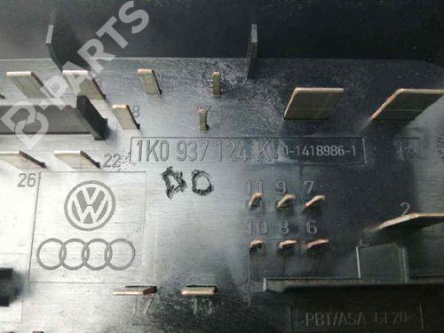 Fuse box VW CADDY III Box Body/MPV (2KA, 2KH, 2CA, 2CH) 1.9 TDI | BP8309946E1 