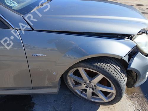 Used Right front fenders Right front fenders MERCEDES-BENZ C-CLASS Coupe (C204) C 250 CDI (204.303) (204 hp) 34622307 34622307