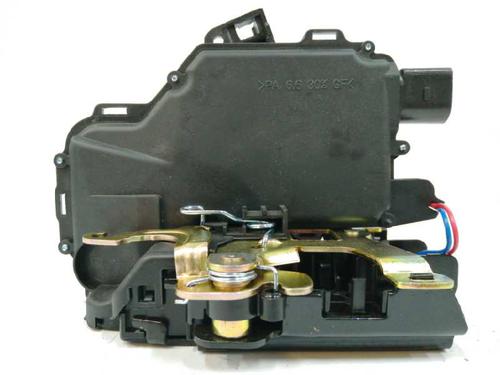 Højre bagtil lås VW GOLF IV (1J1)  | BP8348390C99 