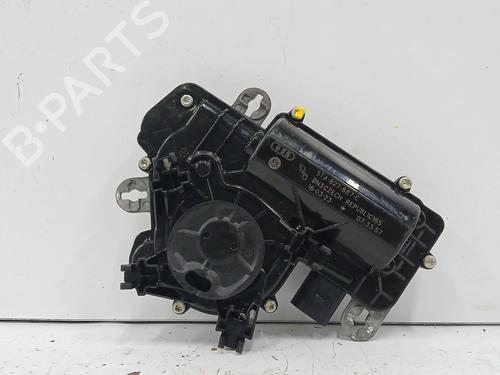 Used Tailgate lock AUDI Q2 (GAB, GAG) 35 TFSI (150 hp) 28806189