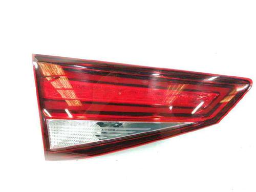left-tailgate-light-seat-ateca-kh7-khp-15-tsi-575945307d-90096936-2016-9398779 main image