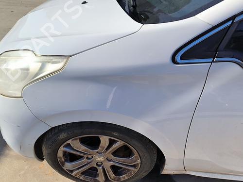 Used Left front fenders Left front fenders PEUGEOT 208 I (CA_, CC_) 1.2 VTI 82 (82 hp) 33660502 33660502