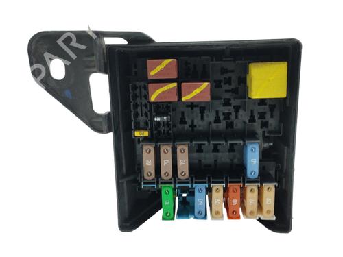 Used Fuse box Fuse box RENAULT LAGUNA III Grandtour (KT0/1) 2.0 dCi (KT01, KT08, KT09, KT0K, KT12, KT1D, KT1W) (150 hp) 16849147 16849147