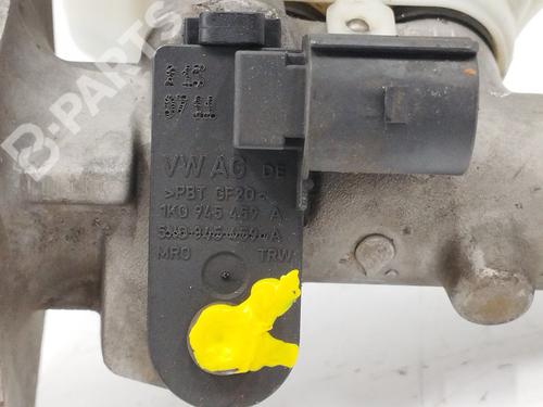 Brake master cylinder RENAULT SCÉNIC II (JM0/1_) 1.6 16V (JM1R) | BP11043372M77 