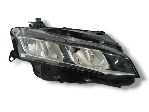 Used Right headlight PEUGEOT 308 III (FB_, FH_, FP_, F3_, FM_) BlueHDi 130 (FBYHZL, FBYHZT) (131 hp) 28095185