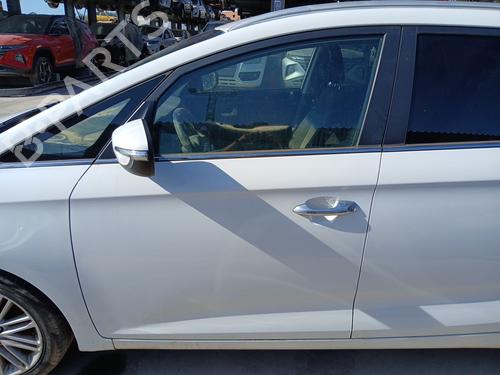 Used Left front door Left front door KIA CARENS IV 1.6 GDi (135 hp) 36643118 36643118