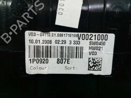 Instrument cluster SEAT LEON (1P1)  | BP3524006C47 