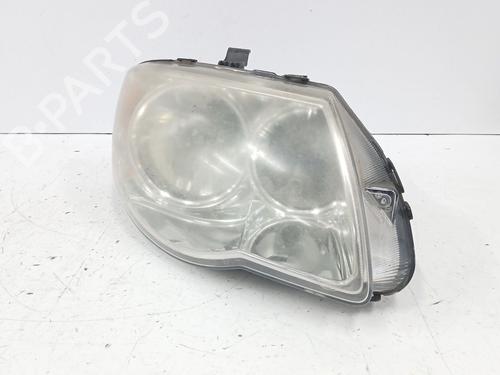 Used Right headlight CHRYSLER VOYAGER IV (RG, RS) 2.8 CRD (150 hp) 30564141