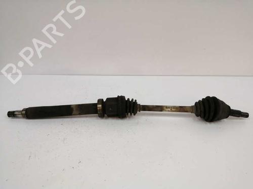 Used Right front driveshaft Right front driveshaft FORD FIESTA VI (CB1, CCN) 1.4 (97 hp) 8226770 8226770