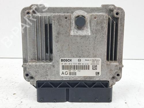 Centralina do motor OPEL VECTRA C GTS (Z02) 1.9 CDTI (F68) (120 hp) 28536859