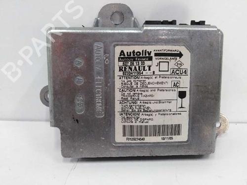 Used ECU airbags RENAULT SCÉNIC II (JM0/1_) 1.6 16V (JM1R) (112 hp) 7179904