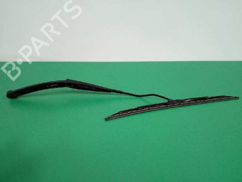 Front windshield wiper arm HYUNDAI H350 Van 2.5 CRDI | BP4247090C143