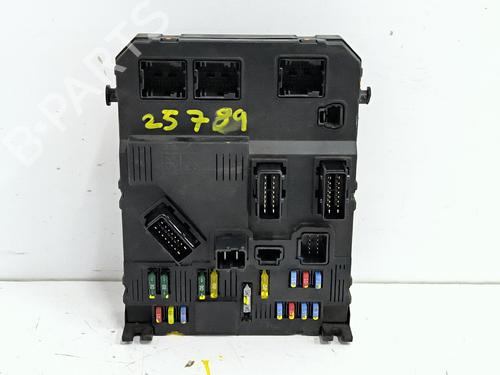 Used Fuse box Fuse box PEUGEOT 407 (6D_) 2.2 (6D3FZE, 6D3FZH) (158 hp) 33795054 33795054