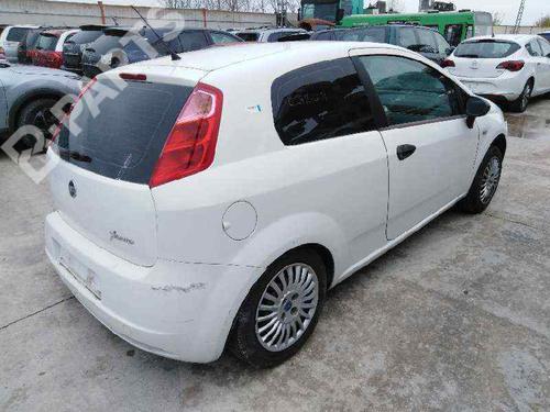 Fuse box FIAT GRANDE PUNTO (199_) 1.3 D Multijet (199.AXD11, 199.AXD1A, 199.AXD1B,... | BP13707440E1 