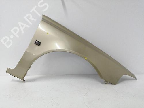 Used Right front fenders VOLVO S40 I (644) 1.6 (109 hp) 12427624