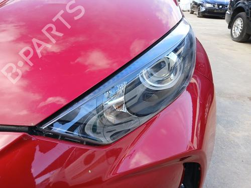 left-headlight-toyota-yaris-_p21_-_pa1_-_ph1_-2020-32165398 main image