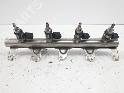 Used Injection rail Injection rail AUDI A4 B7 (8EC) 2.0 TFSI (200 hp) 40260652 40260652