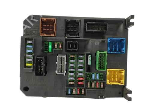 fuse-box-citroen-c4-picasso-ii-16-bluehdi-120-9806687980-2013-13254370 main image