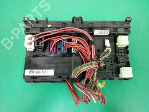 fuse-box-bmw-x5-e53-30-i-8378107-2000-2001-2002-2003-2004-2005-2006-5044731 main image