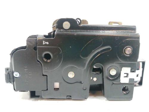 Used Rear right lock VW POLO (9N_, 9A_) 1.4 TDI (70 hp) 8271114