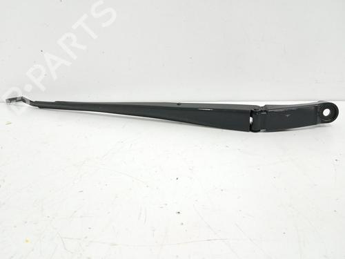 Used Front windshield wiper arm TOYOTA AURIS (_E18_) 1.2 (NRE185_, NRE185R) (116 hp) 29554654