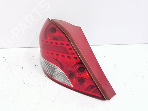 Feu central arrière PEUGEOT 207 (WA_, WC_) 1.4 HDi (68 hp) 33053894