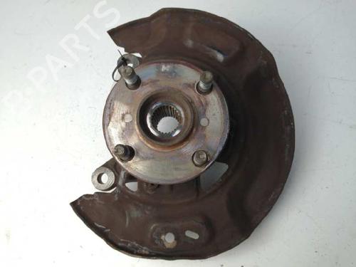 Used Left front steering knuckle TOYOTA YARIS (_P9_) 1.4 D-4D (NLP90_, NLP90R) (90 hp) 8335299