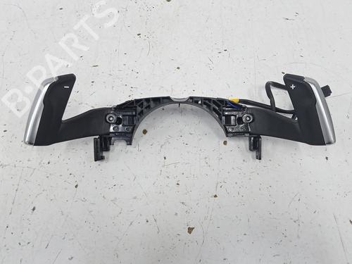 Commandes au volant PEUGEOT 3008 II SUV (MC_, MR_, MJ_, M4_) Hybrid (224 hp) 29924473