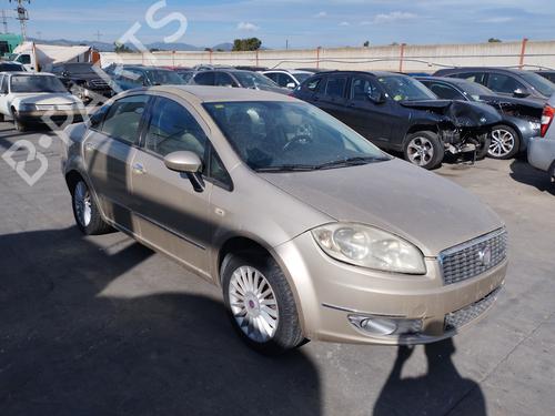 Brugte FIAT LINEA (323_, 110_) 1.3 D Multijet (323AXB11, 323AXB1A) (90 hp) 3495379