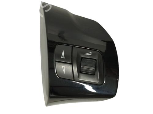 Used Steering wheel controls OPEL CORSA D (S07) 1.4 (L08, L68) (100 hp) 16779240