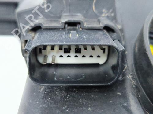 Right headlight FORD FIESTA VI (CB1, CCN) 1.6 TDCi | BP32439974C29 
