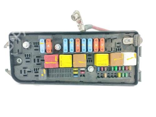 fuse-box-opel-vectra-c-z02-19-cdti-f69-13172979-2002-2003-2004-2005-2006-2007-2008-2009-9620818 main image