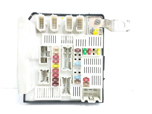 fuse-box-renault-megane-ii-coupe-cabriolet-em01_-16-16v-8200481867-2003-2004-2005-2006-2007-2008-2009-2010-10654932 main image