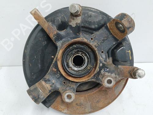 Achsschenkel links vorne für NISSAN TERRANO II (R20) 2.7 TD 4WD (101 hp) 29355342