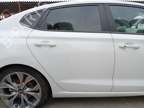 Used Right rear door HYUNDAI i30 (PDE, PD, PDEN) 1.4 T-GDI (140 hp) 32092158