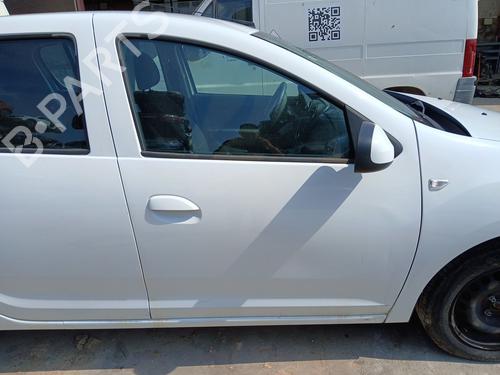 right-front-door-dacia-sandero-ii-2012-36263383 main image
