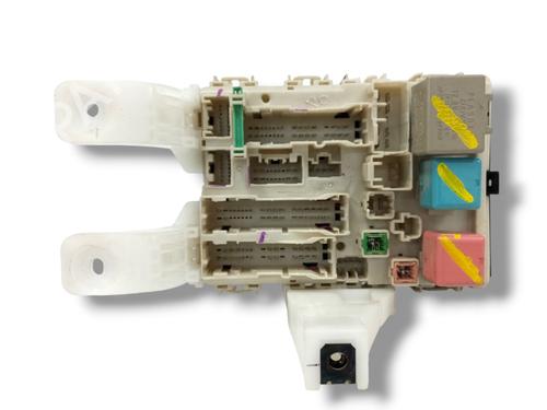 Used Fuse box Fuse box TOYOTA PRIUS Liftback (_W2_) 1.5 Hybrid (NHW20_, NHW20R) (112 hp) 21126663 21126663