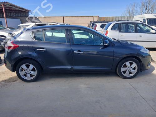 Left headlight RENAULT MEGANE III Hatchback (BZ0/1_, B3_) 1.5 dCi | BP33547227C28  - Image 11