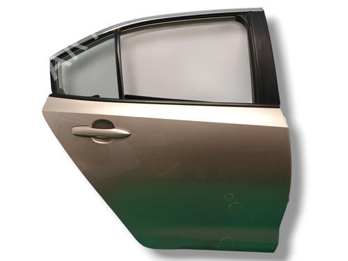 Used Right rear door TOYOTA COROLLA Saloon (_E21_) 1.8 VVTi Hybrid (ZWE211, MZEA12) (98 hp) 31630420