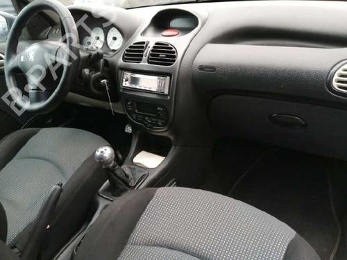 Fuse box PEUGEOT 206 Hatchback (2A/C) 2.0 HDI 90 | BP16763194E1 