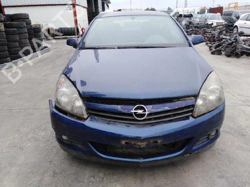 Fuse box OPEL ASTRA H GTC (A04) 1.9 CDTI (L08) | BP12429559E1 