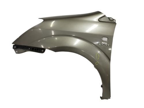 Used Left front fenders Left front fenders TOYOTA COROLLA Verso (ZER_, ZZE12_, R1_) 2.2 D-4D (AUR10_, AUR10R) (136 hp) 17830819 17830819