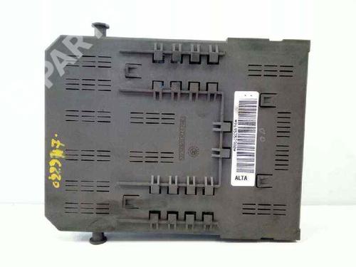 Fuse box CITROËN C5 I (DC_) 2.0 16V (DCRFNC, DCRFNF) | BP6101575E1 