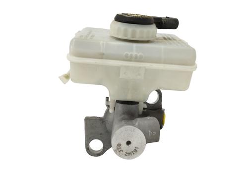 Used Brake master cylinder Brake master cylinder 16448576 16448576