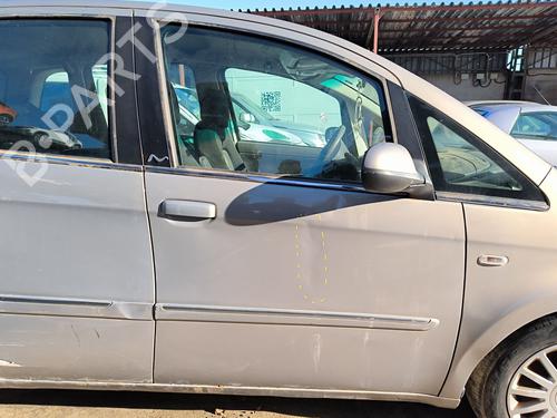 Dør højre fortil LANCIA MUSA (350_) 1.3 D Multijet (350.AXG11, 350.AXG1A) (90 hp) 32859937